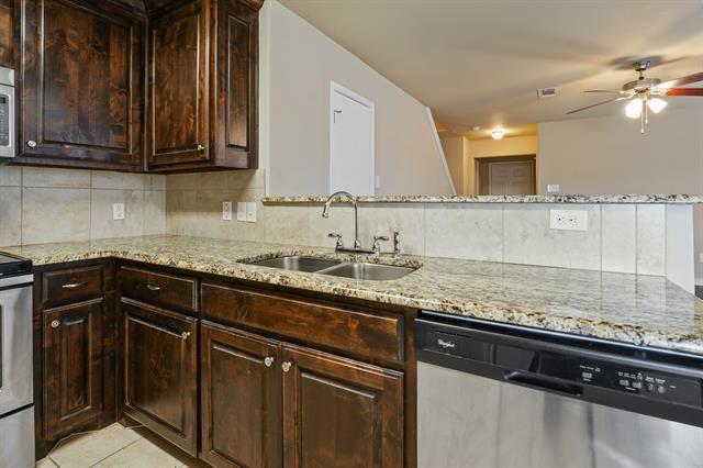 Building Photo - 517 Jack Harris St