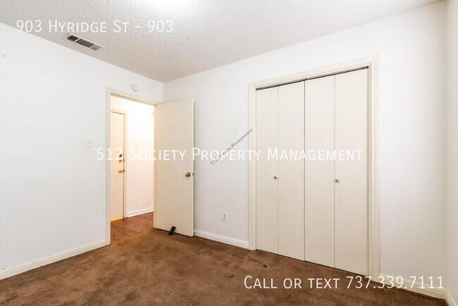 Building Photo - 903 Hyridge St