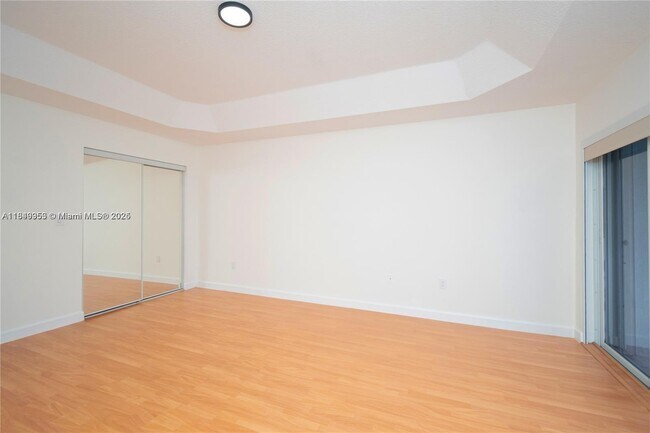 Building Photo - 7042 NW 114th Ct