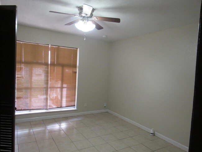 Building Photo - 3519 Flores Ave