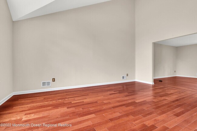 Building Photo - 7 Alpine Trail