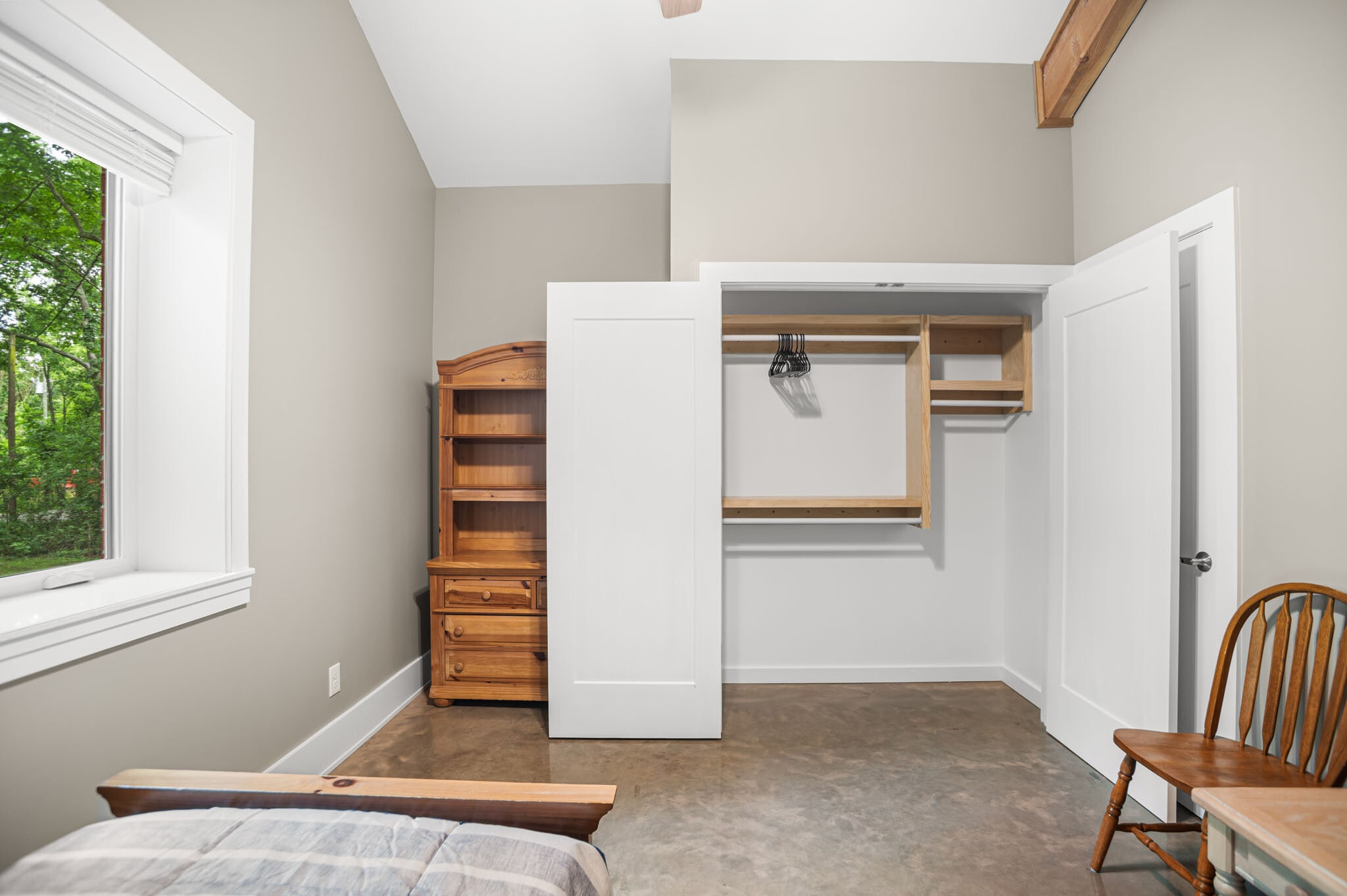 Building Photo - 205 Woodcraft Dr