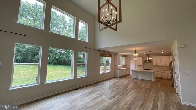 Building Photo - 38 Sutter Dr