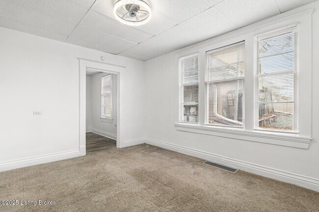 Building Photo - 2604 Hale Ave