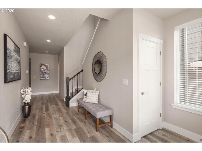 Building Photo - 7691 SW Hansen Ln