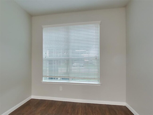 Building Photo - 21439 Palma Grove Way