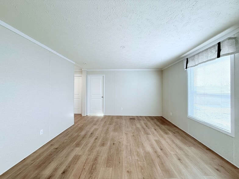 Building Photo - 29652 Cambridge Ct