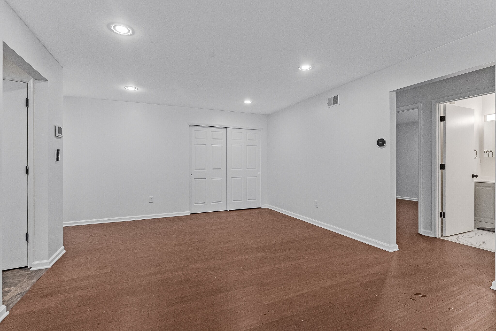 Building Photo - 56 Maple Ln