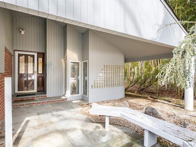 Building Photo - 127 Wooleys Ln