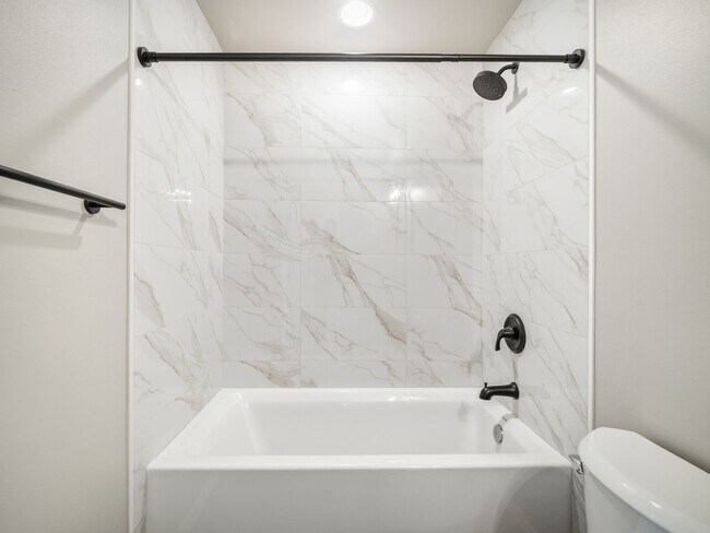 Building Photo - Charming North Spokane Home in a Quiet Neighborhood