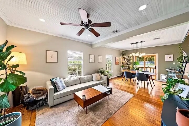 Living Room - 800 Prospect Ave