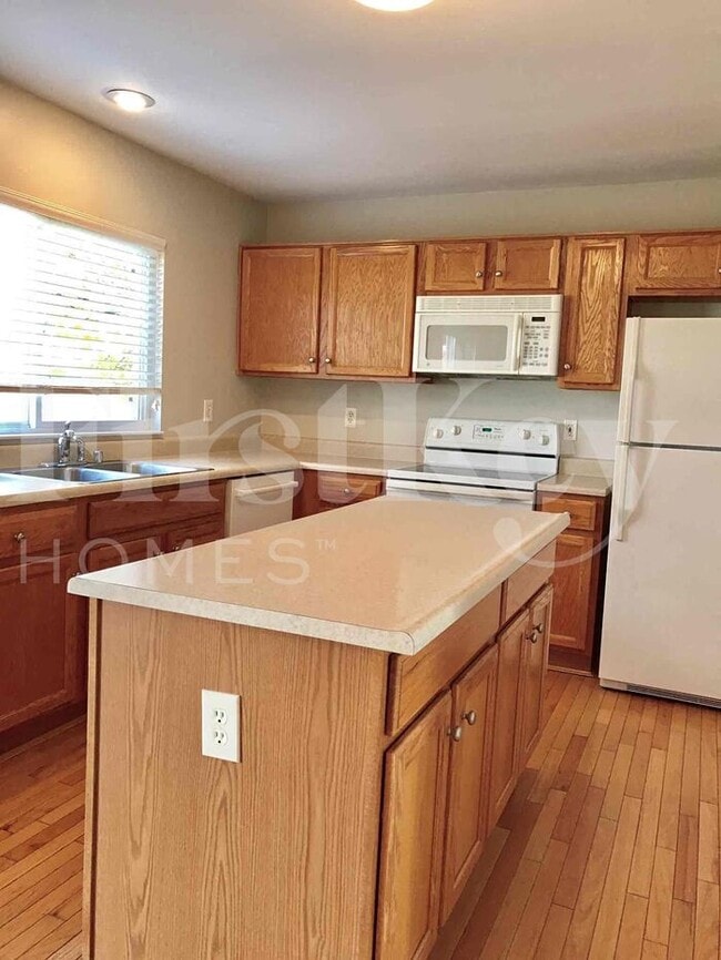Building Photo - 6176 Fox Run Ln