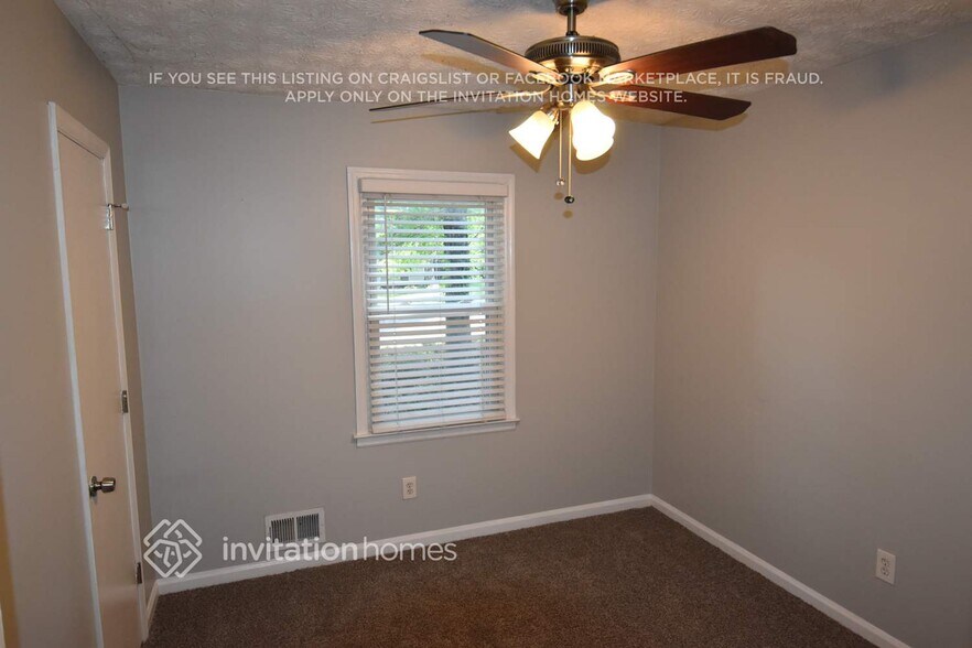 Building Photo - 510 Cove Rd