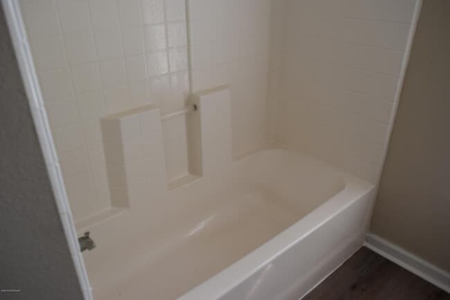 Building Photo - 458 Fitzsimmons St