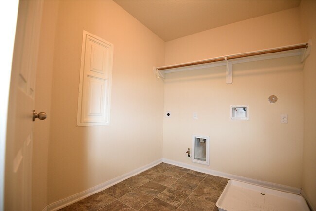 Building Photo - 9997 Hyacinth Way