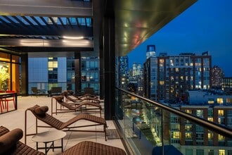 Building Photo - One Grove