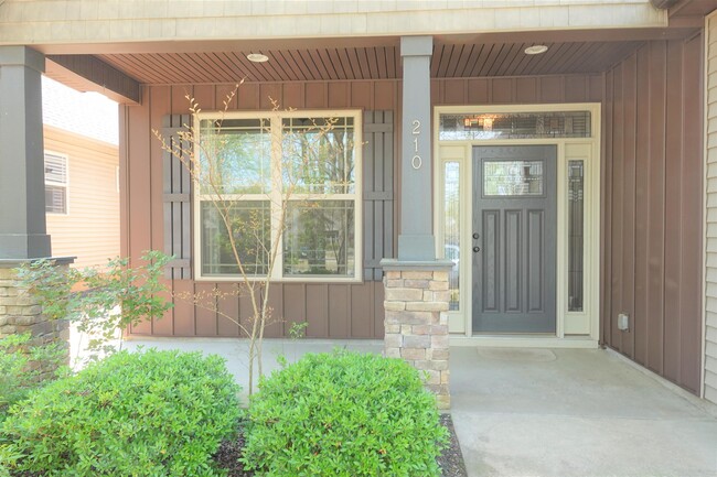 Building Photo - 210 Windthistle Dr
