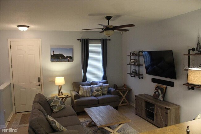 Building Photo - 3 br, 2.5 bath Townhome - 14232 Confetti Dr