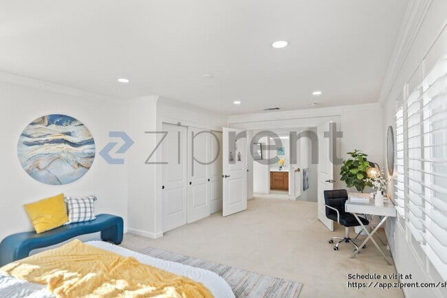 Building Photo - 28530 Gulfport Cir