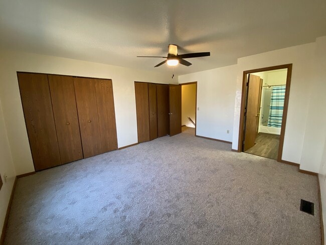 Building Photo - 396 Woodland Ave