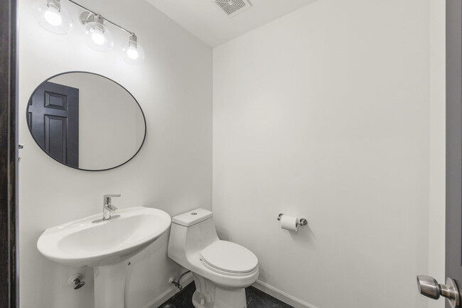 Building Photo - 2430 Caton Crest Ct