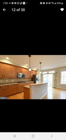 Building Photo - 720 Vestal St