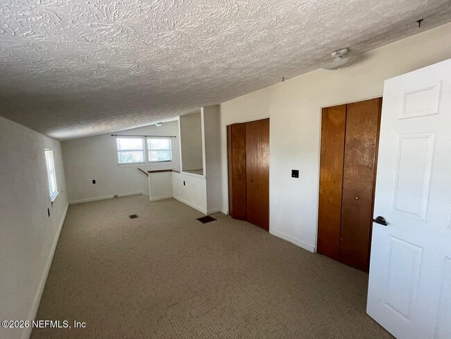 Building Photo - 231 Hopkins St