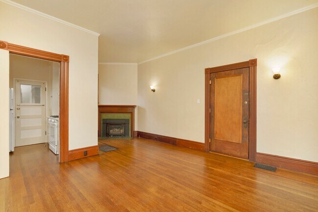 Building Photo - 1236 Sherman St