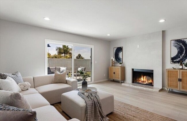 Building Photo - Renovated Single-Level 4BR Home with Modern Kitchen in La Costa – Carlsbad