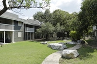 Building Photo - Avistar At Wood Hollow