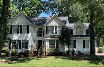 Building Photo - Welcome to this beautiful 2 story family h...