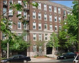 Building Photo - 135 Washington St