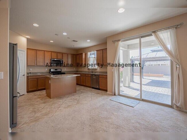 Building Photo - 218 N 109th Dr
