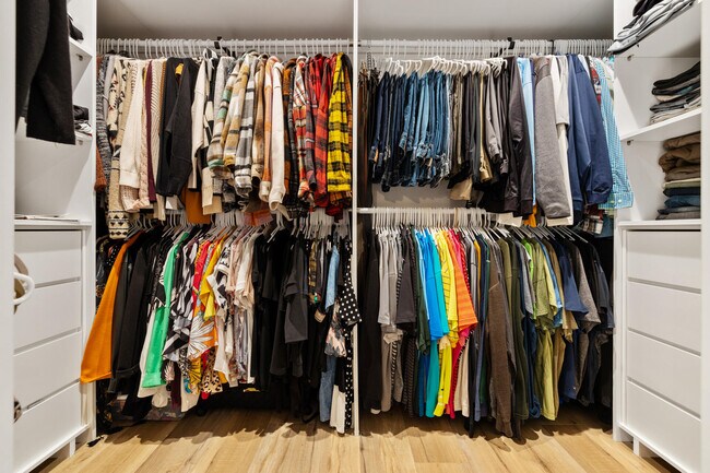 Building Photo - 1878 Woodland Way