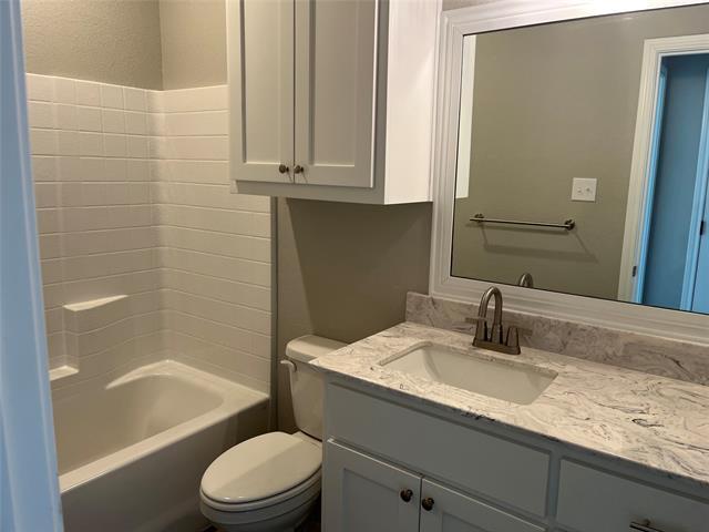 Building Photo - 1043 CR 327