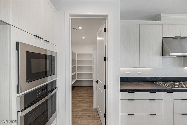 Building Photo - 2008 Peaceful Mesa Ct