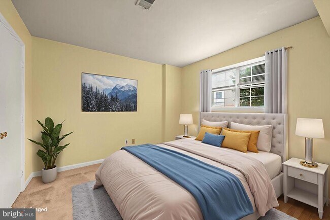 Building Photo - 17346 Wexford Loop