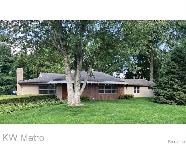 Building Photo - 561 Yorkton Ln