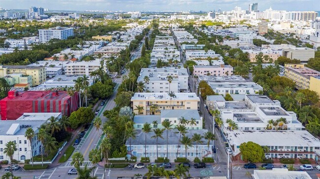 Building Photo - 635 8th St