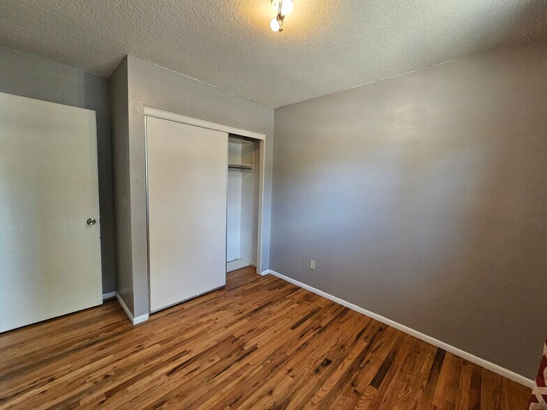 Building Photo - 3627 Mesa Grande Dr