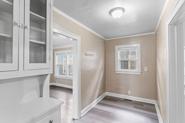 Building Photo - Charming 2-Bed Home with Hardwood Floors & Bright, Open Living Spaces!