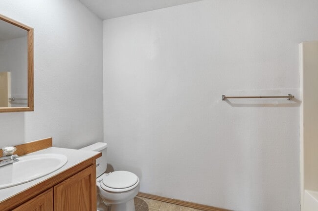 Building Photo - South Valley Four-Plex Unit #3 for Rent