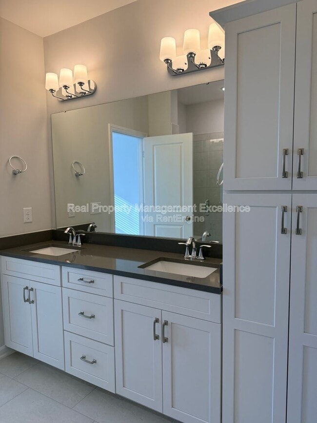 Building Photo - 2805 Carbondale Ct