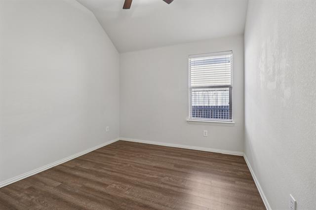 Building Photo - 588 Louder Way