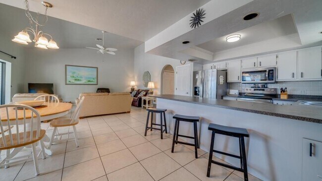 Building Photo - 155 Anchorage St