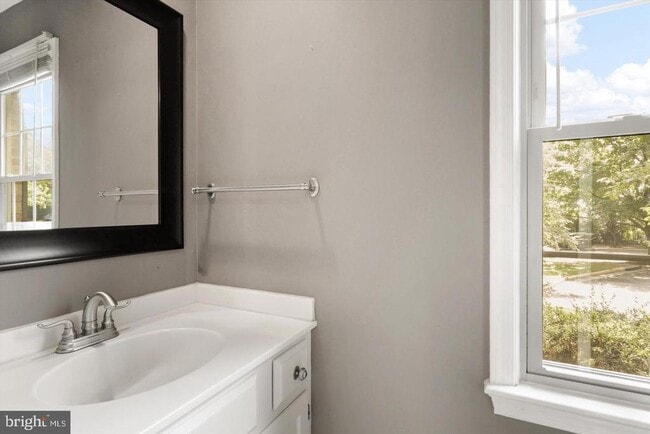 Building Photo - 5439 Plymouth Meadows Ct