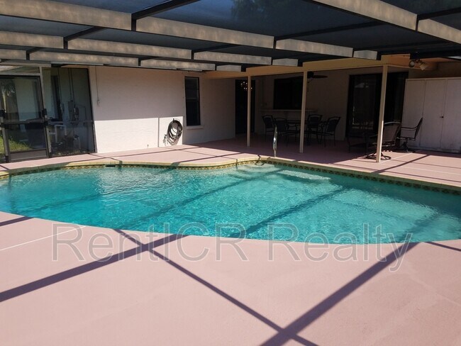 Building Photo - 1530 Fife Ct