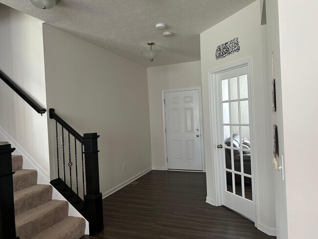Building Photo - 241 Sunstone Ln