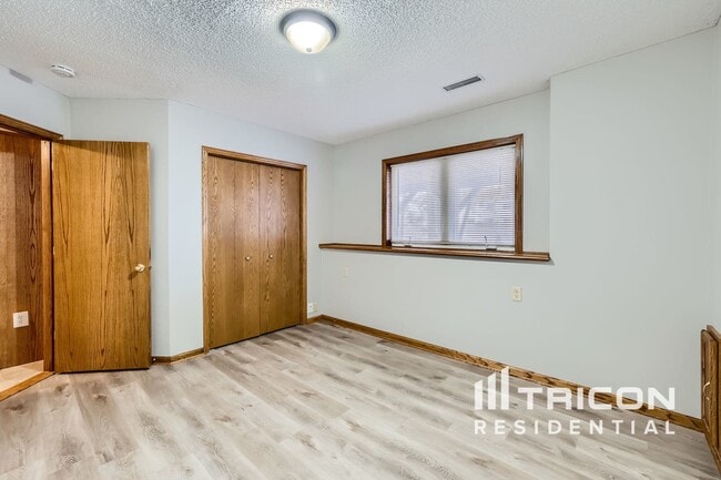 Building Photo - 13998 Norway St NW