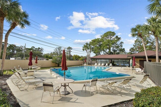 Building Photo - 2693 Sabal Springs Cir